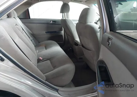 2005 Toyota Camry Le из США, поврежденный, VIN 4T1BE32K25U978845